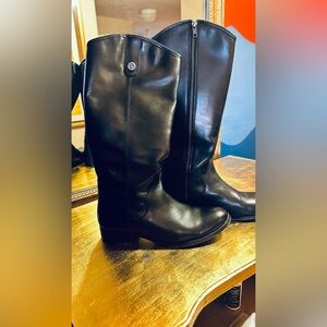 Frye Melissa Button Heeled Boot